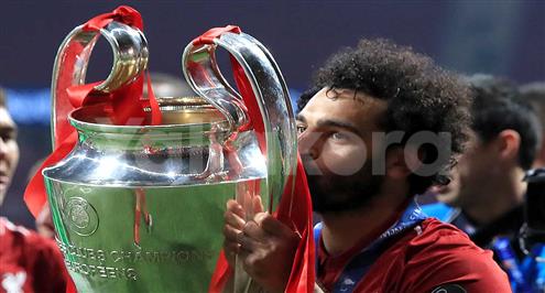 مورينيو: تتويج صلاح بأمم أفريقيا يجعله أقوى المرشحين للتتويج بالكرة الذهبية